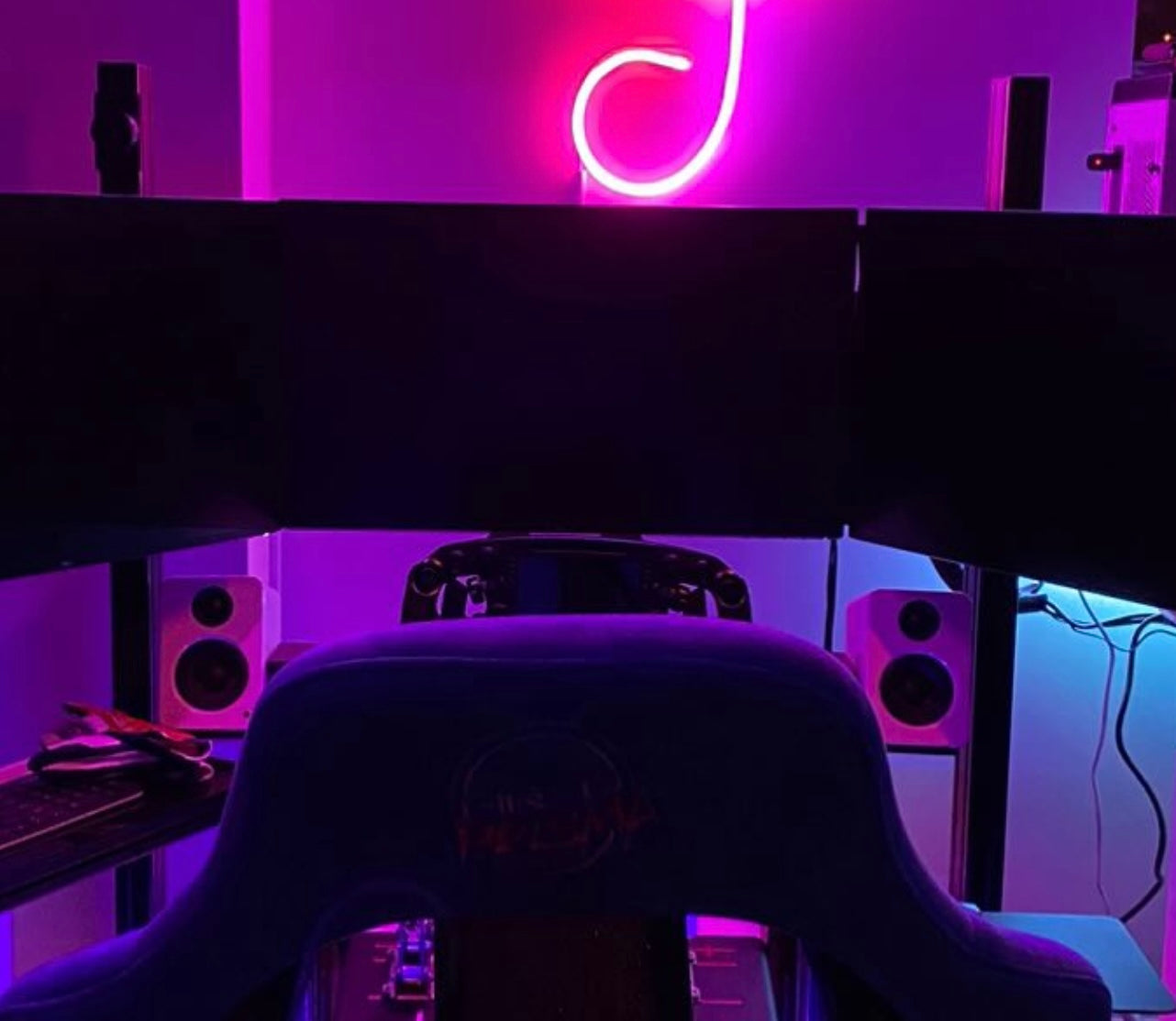 Customizable Small Speaker Shelf